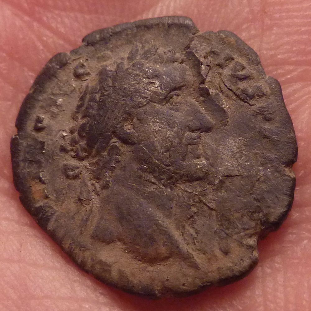 Denar 155-156 Antoninus Pius