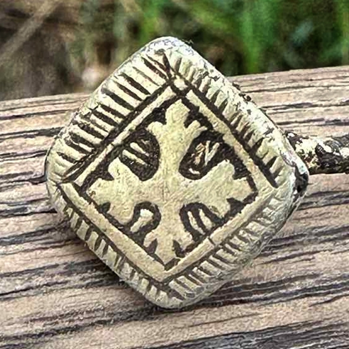 Ring med liljekors